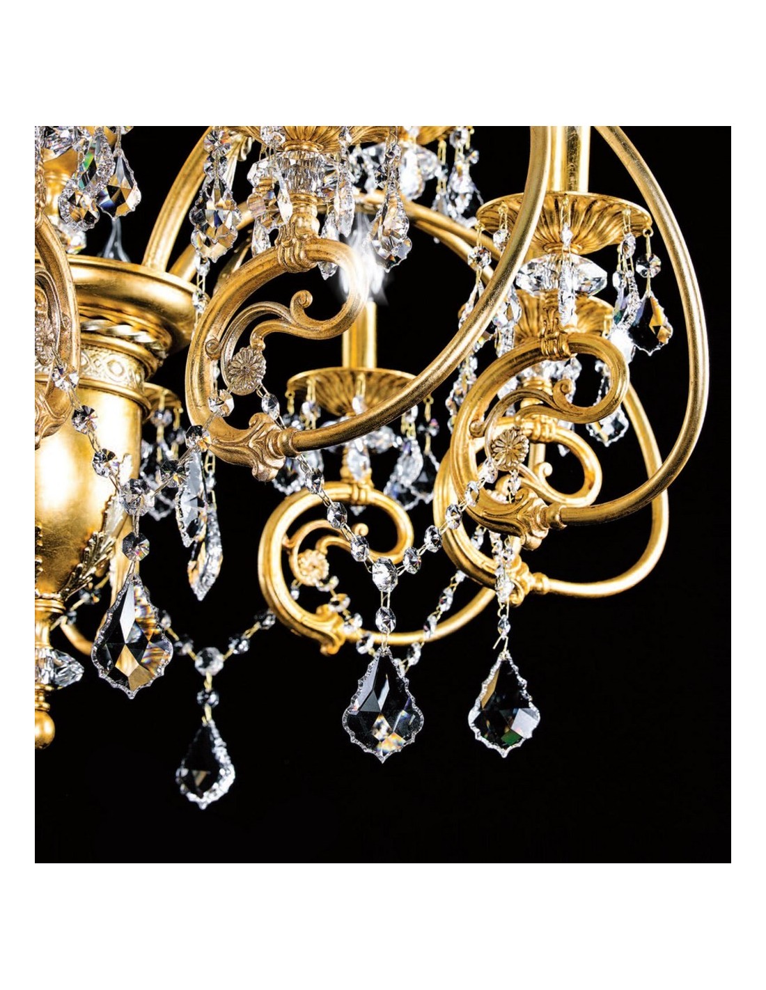 Lampadario Classico In Ottone Foglia Oro E Cristallo Di Swarovski TP 105