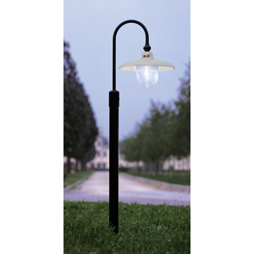 Outdoor floor lamp in black aluminum  FL-181